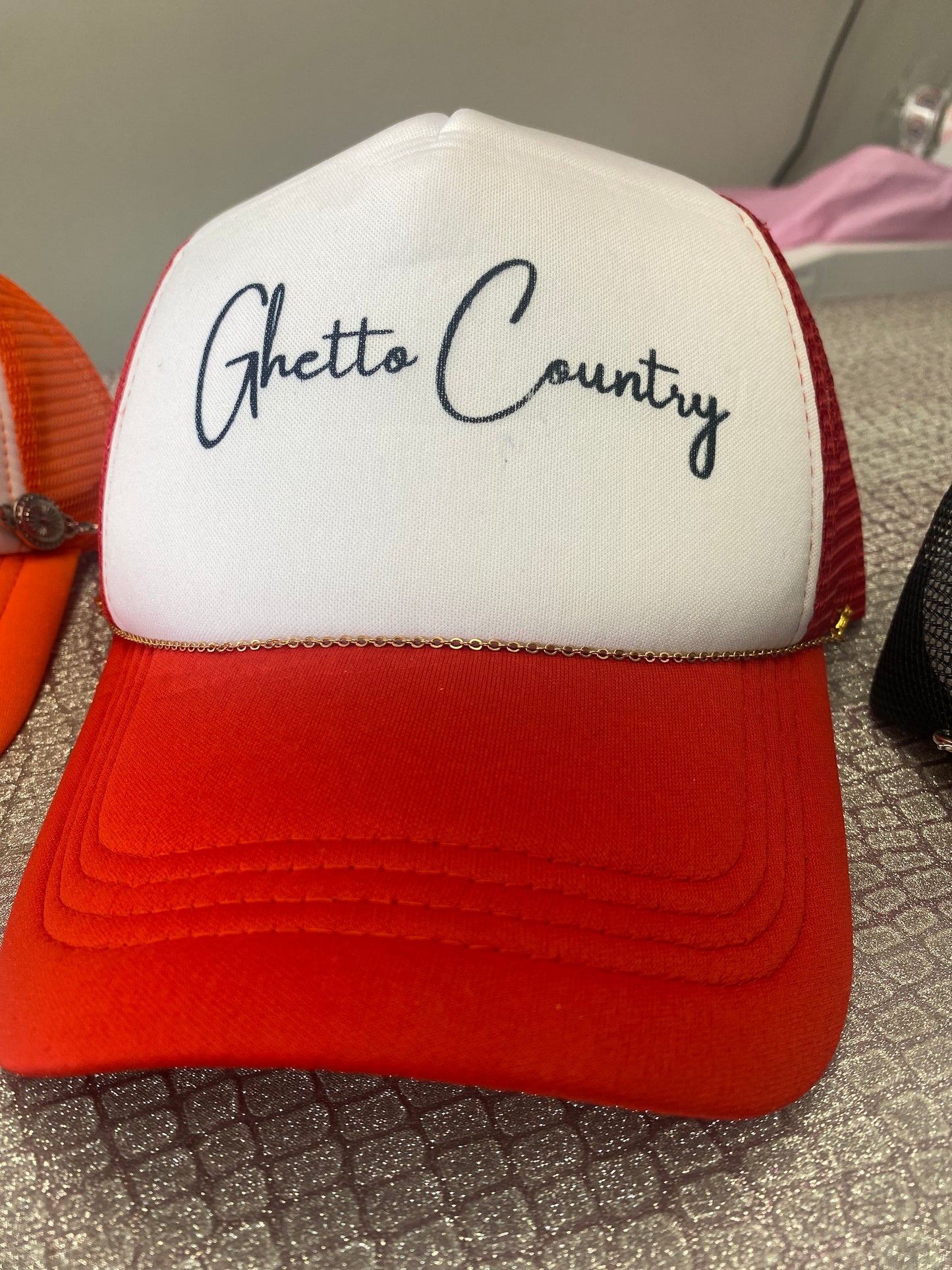 Trucker hat w/ Chain