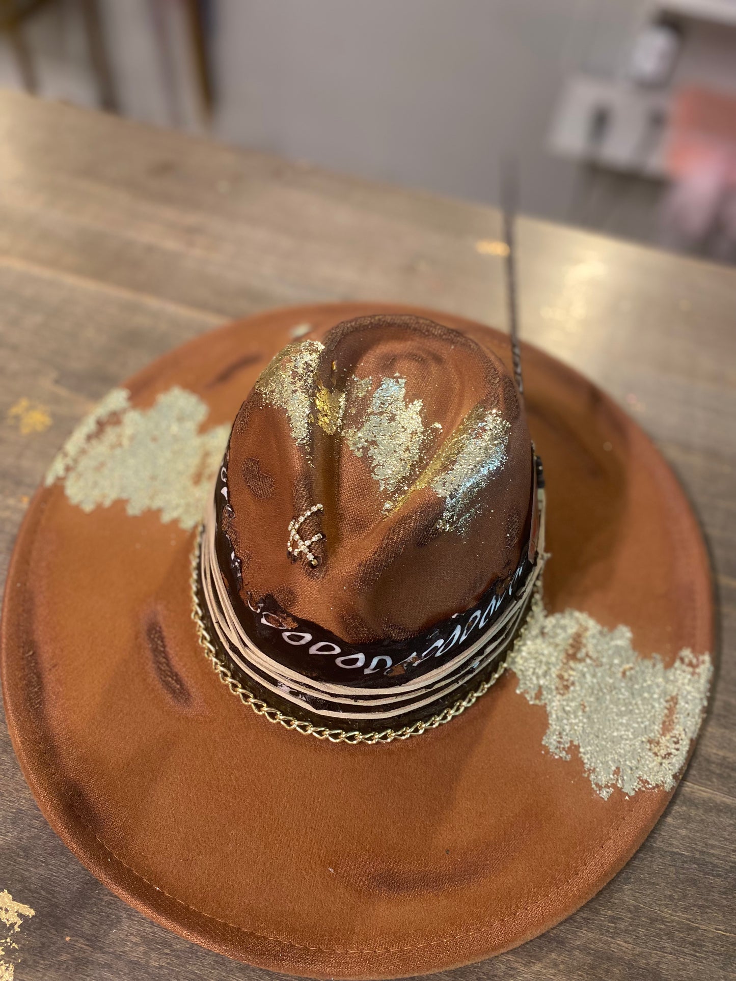 Custom brim  3970