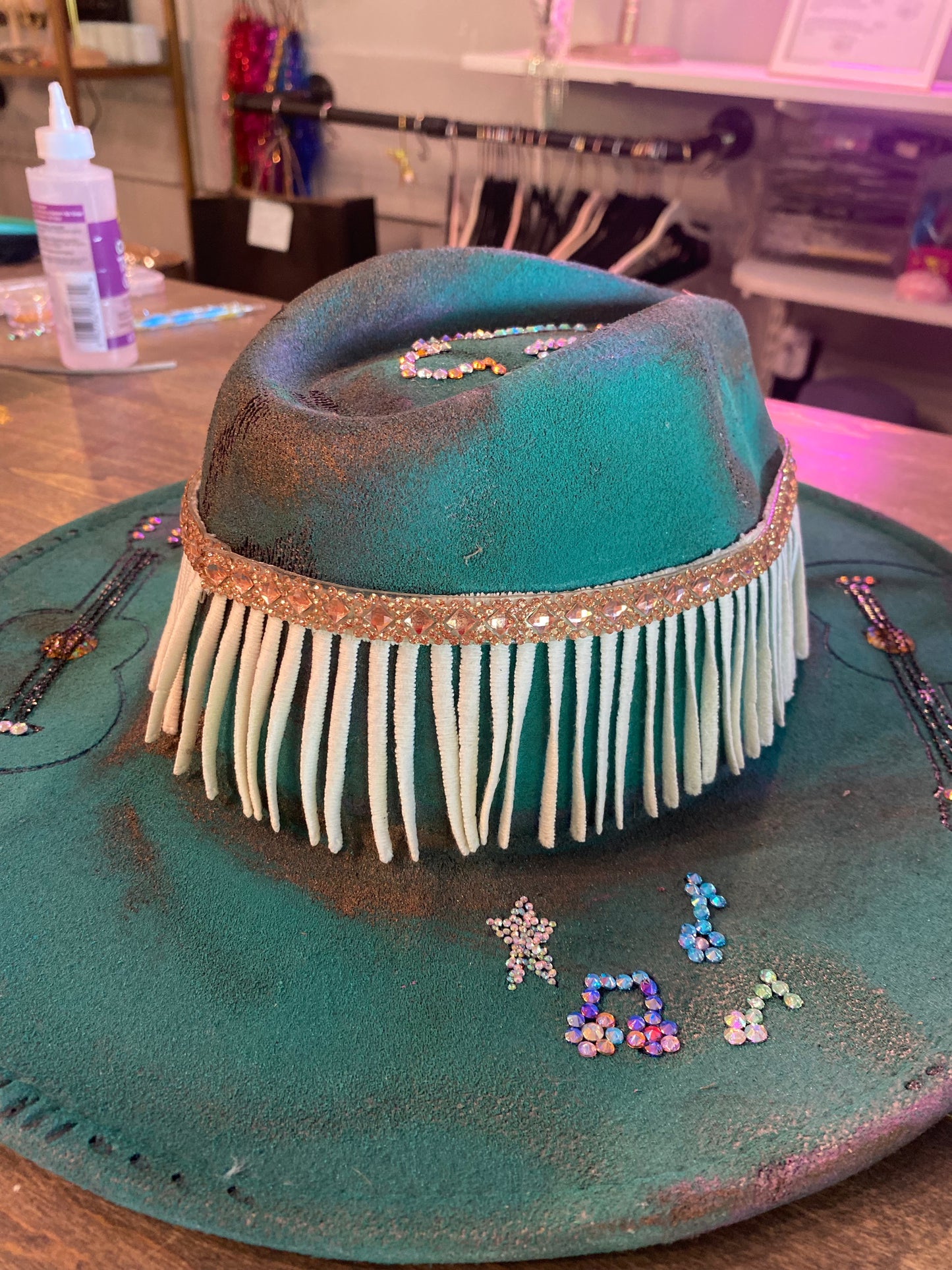 Custom Brim 44478